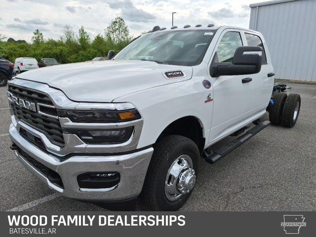 2026 RAM Ram 3500 Chassis Cab RAM 3500 TRADESMAN CREW CAB CHASSIS 4X4 60 CA