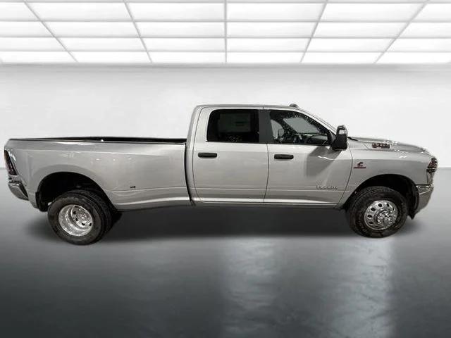 2026 RAM 3500 RAM 3500 BIG HORN CREW CAB 4X4 8 BOX