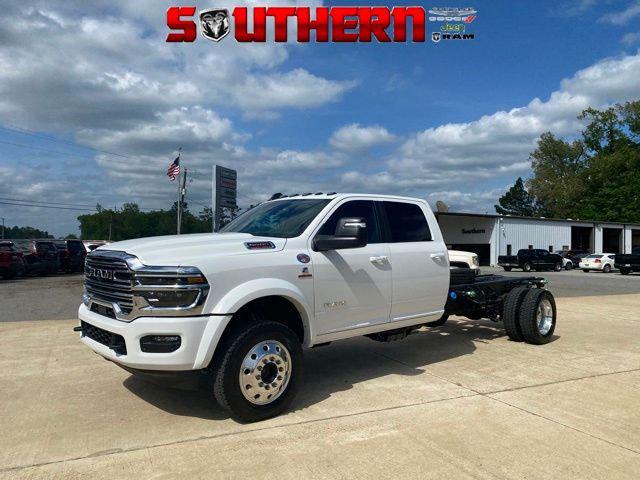 2026 RAM Ram 5500 Chassis Cab RAM 5500 BIG HORN CHASSIS CREW CAB 4X4 84 CA