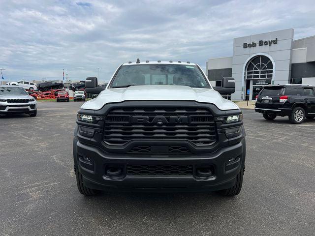 2026 RAM 5500 Chassis RAM 5500 TRADESMAN CHASSIS CREW CAB 4X4 60 CA