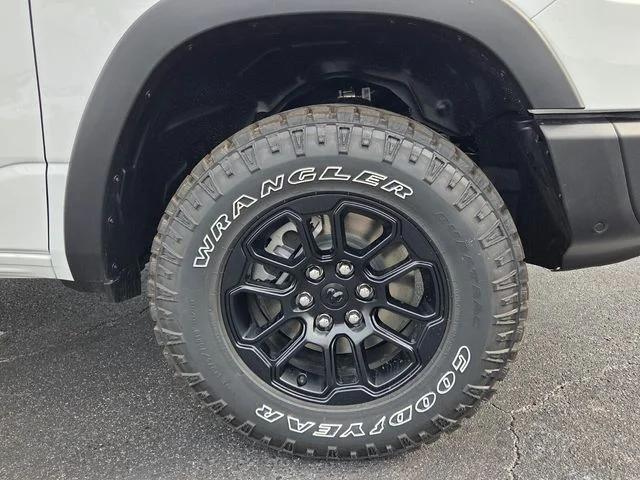 2026 Ram 1500 Rebel Crew Cab 4x4 5'7" Box