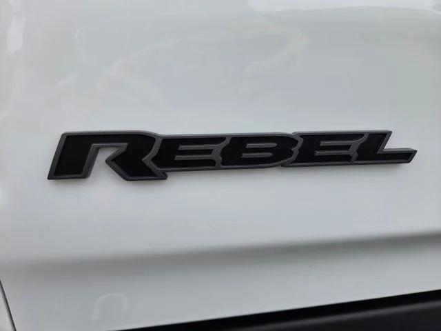 2026 Ram 1500 Rebel Crew Cab 4x4 5'7" Box