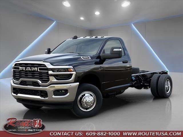 2026 RAM Ram 3500 Chassis Cab RAM 3500 TRADESMAN CHASSIS REGULAR CAB 4X4 84 CA 2026 RAM Ram 3500 Chassis Cab RAM 3500 TRADESMAN CHASSIS REGULAR CAB 4X4 84 CA