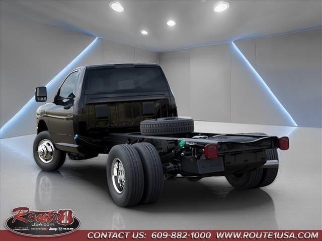 2026 RAM Ram 3500 Chassis Cab RAM 3500 TRADESMAN CHASSIS REGULAR CAB 4X4 84 CA 2026 RAM Ram 3500 Chassis Cab RAM 3500 TRADESMAN CHASSIS REGULAR CAB 4X4 84 CA