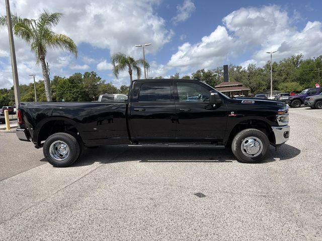 2026 RAM Ram 3500 RAM 3500 TRADESMAN CREW CAB 4X4 8 BOX