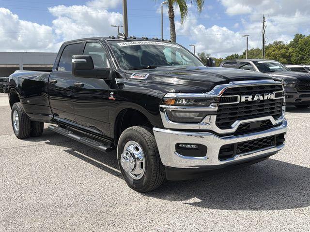 2026 RAM Ram 3500 RAM 3500 TRADESMAN CREW CAB 4X4 8 BOX