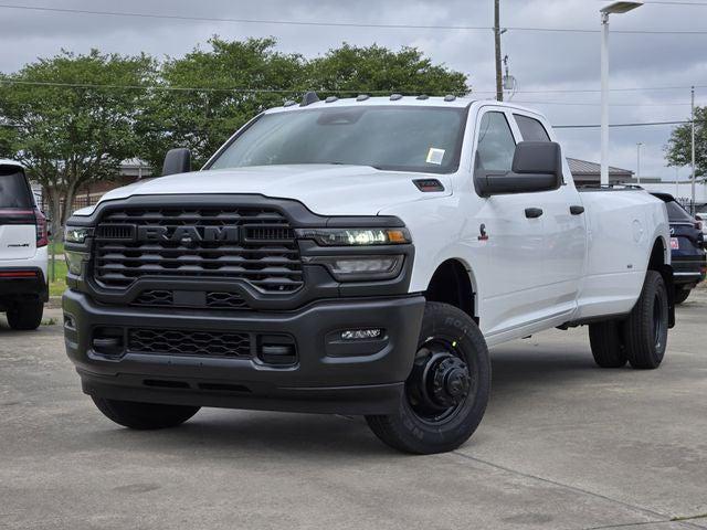 2026 RAM Ram 3500 RAM 3500 TRADESMAN CREW CAB 4X4 8 BOX
