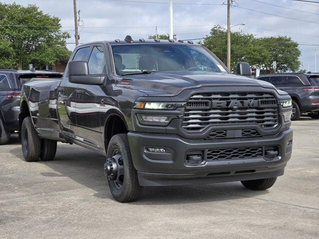 2026 RAM Ram 3500 RAM 3500 TRADESMAN CREW CAB 4X4 8 BOX