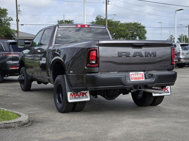 2026 RAM Ram 3500 RAM 3500 TRADESMAN CREW CAB 4X4 8 BOX