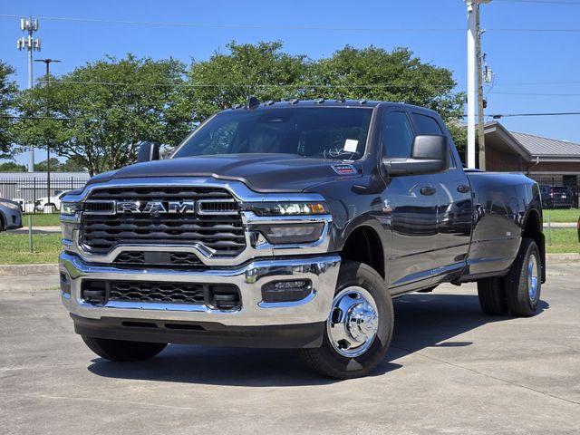 2026 RAM Ram 3500 RAM 3500 TRADESMAN CREW CAB 4X4 8 BOX