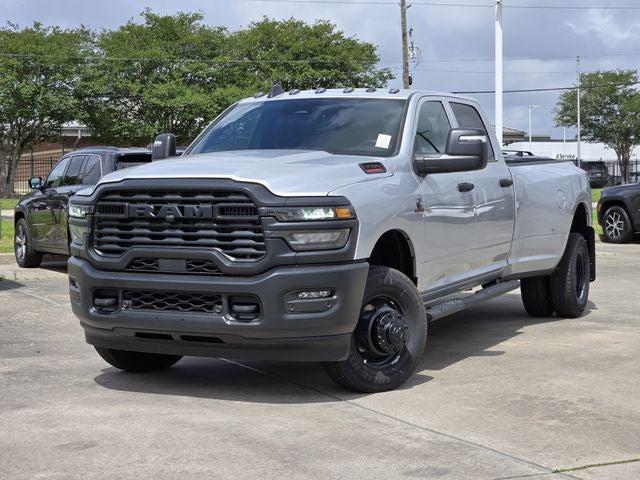 2026 RAM Ram 3500 RAM 3500 TRADESMAN CREW CAB 4X4 8 BOX