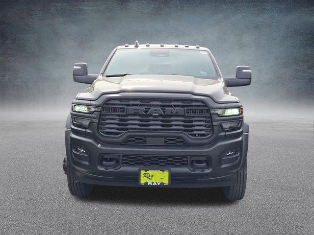 2026 RAM Ram 4500 Chassis Cab RAM 4500 TRADESMAN CHASSIS CREW CAB 4X4 60 CA 2026 RAM Ram 4500 Chassis Cab RAM 4500 TRADESMAN CHASSIS CREW CAB 4X4 60 CA