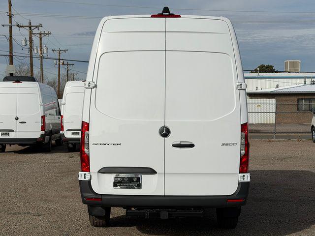 2026 Mercedes-Benz Sprinter 2500 Cargo 170 WB
