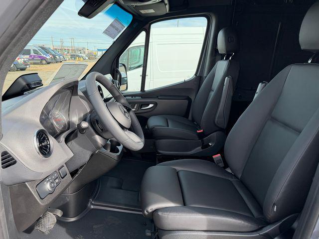 2026 Mercedes-Benz Sprinter 2500 Cargo 144 WB