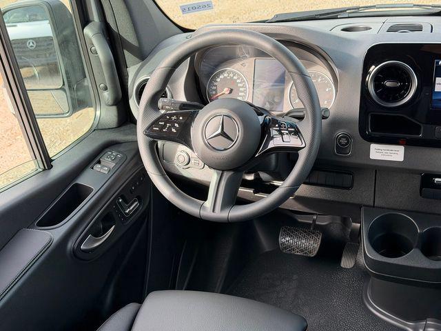 2026 Mercedes-Benz Sprinter 2500 Cargo 144 WB