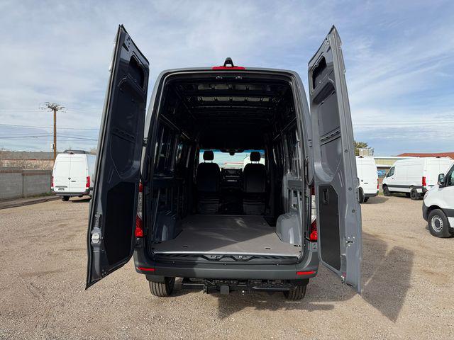 2026 Mercedes-Benz Sprinter 2500 Cargo 144 WB