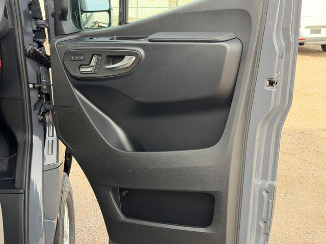2026 Mercedes-Benz Sprinter 2500 Cargo 144 WB