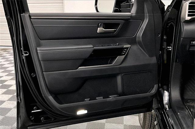 2026 Toyota Tundra Limited CrewMax 5.5' Bed