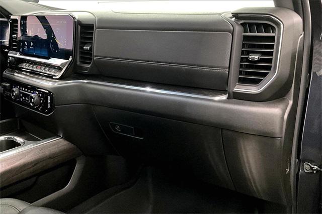 2024 Chevrolet Silverado 1500 4WD Crew Cab Short Bed LTZ
