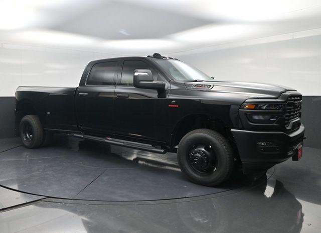 2026 Ram 3500 Tradesman Crew Cab 4x4 8' Box