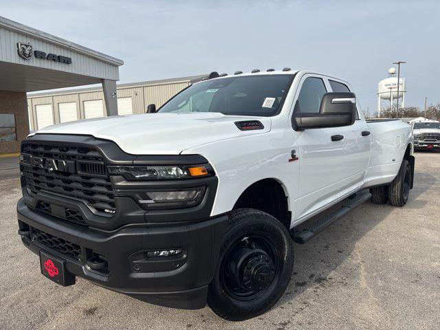 2026 RAM Ram 3500 RAM 3500 TRADESMAN CREW CAB 4X4 8 BOX