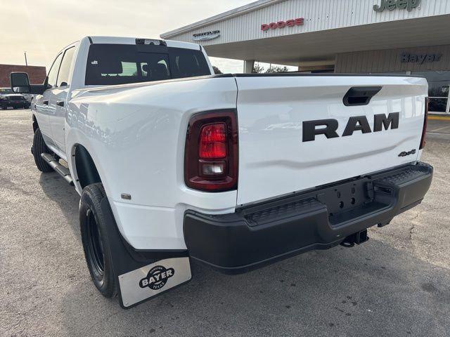 2026 RAM Ram 3500 RAM 3500 TRADESMAN CREW CAB 4X4 8 BOX
