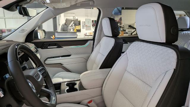 2026 GMC Acadia Denali AWD