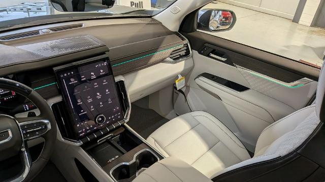 2026 GMC Acadia Denali AWD