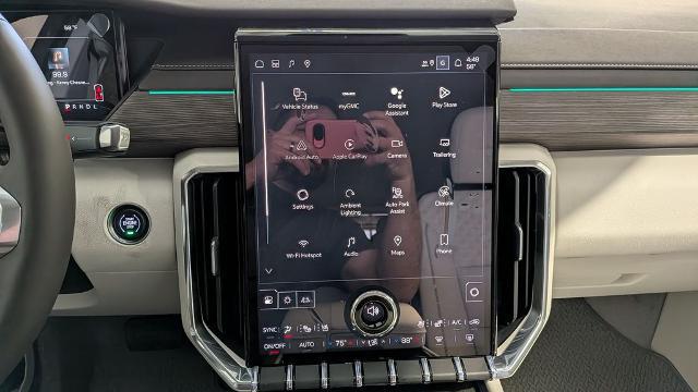 2026 GMC Acadia Denali AWD