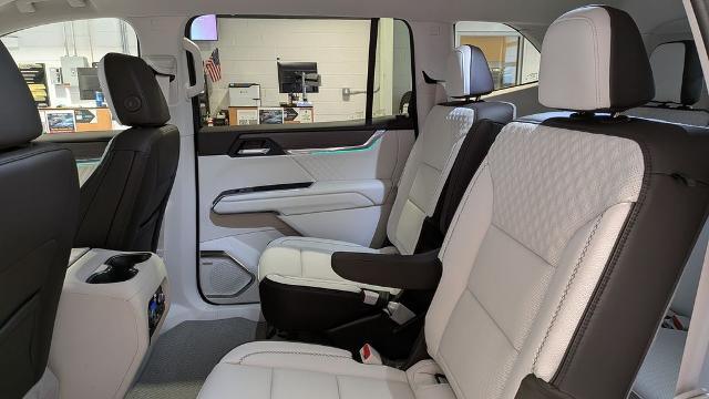 2026 GMC Acadia Denali AWD