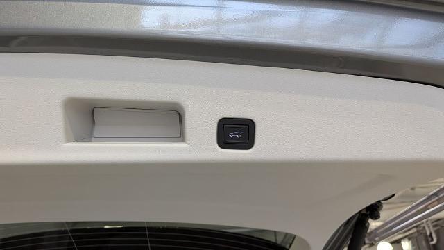 2026 GMC Acadia Denali AWD