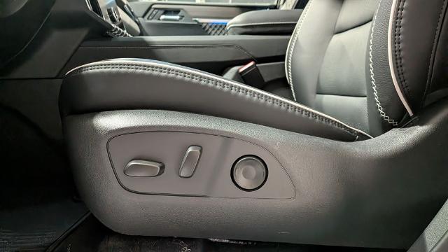 2026 GMC Acadia Denali AWD