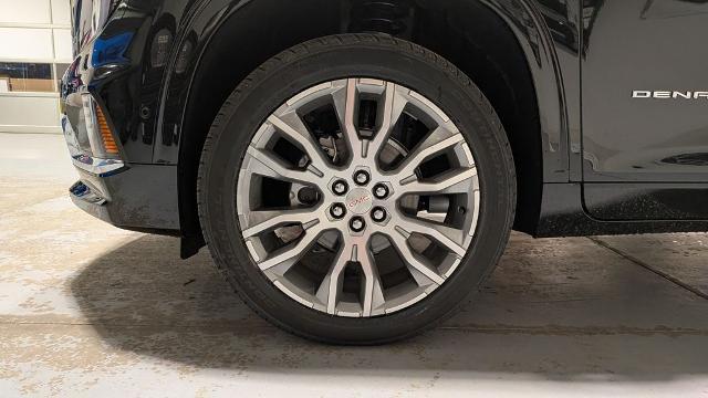 2026 GMC Acadia Denali AWD