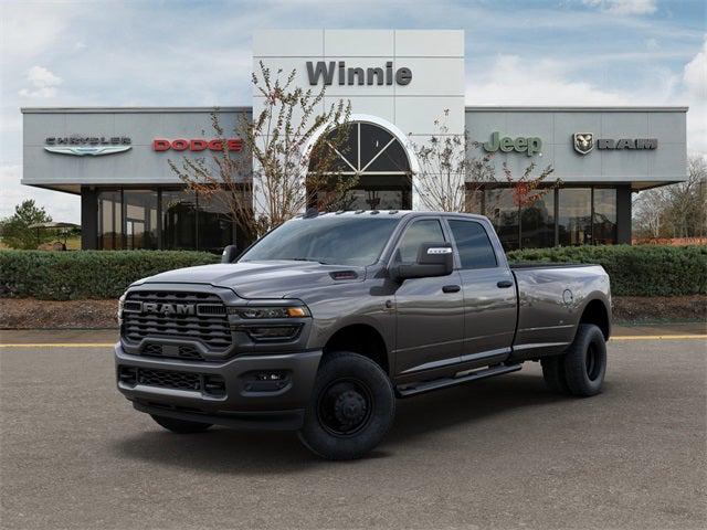 2026 RAM Ram 3500 RAM 3500 TRADESMAN CREW CAB 4X4 8 BOX