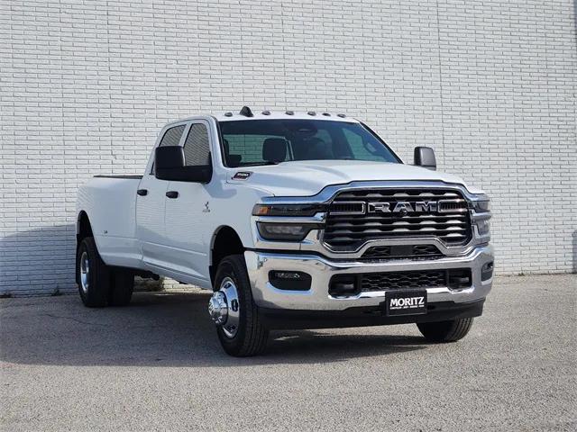 2026 RAM Ram 3500 RAM 3500 TRADESMAN CREW CAB 4X4 8 BOX