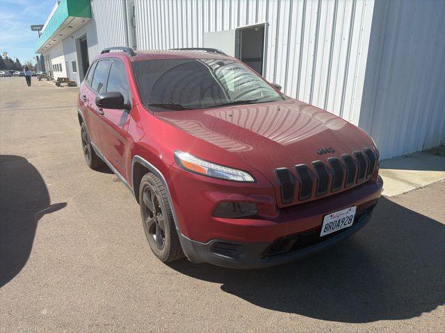 2017 Jeep Cherokee Altitude FWD for sale in Selma, CA