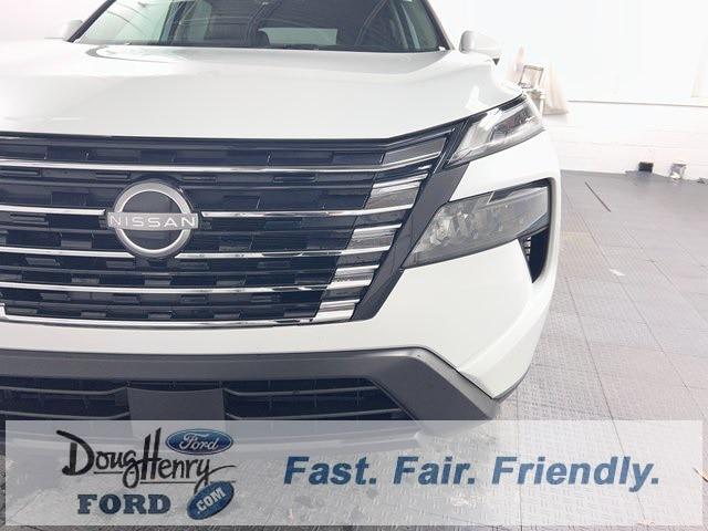 2025 Nissan Rogue SV FWD