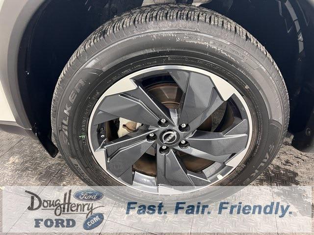 2025 Nissan Rogue SV FWD