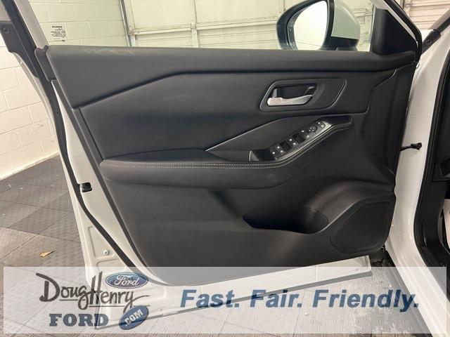 2025 Nissan Rogue SV FWD