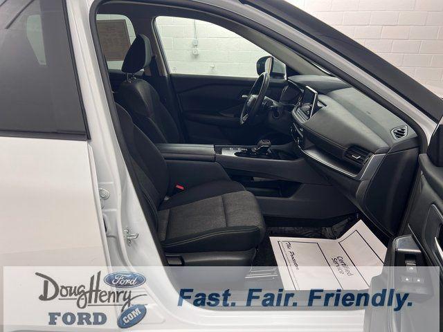 2025 Nissan Rogue SV FWD