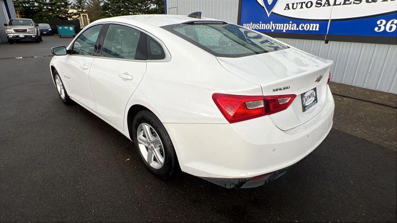 2023 Chevrolet Malibu FWD 1FL