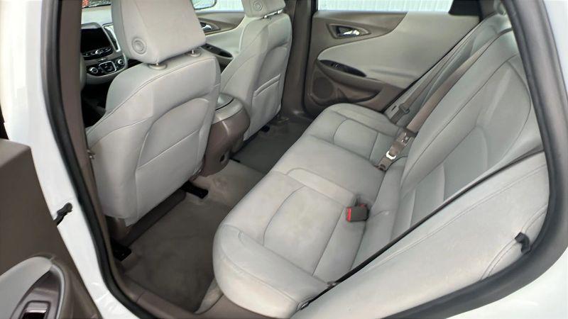 2023 Chevrolet Malibu FWD 1FL