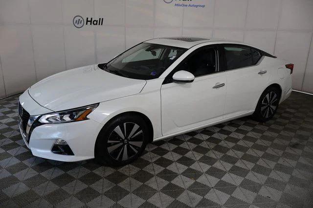 2022 Nissan Altima SL FWD
