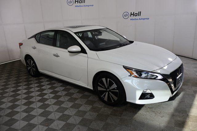 2022 Nissan Altima SL FWD