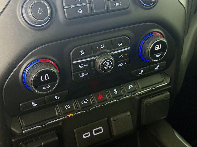 2020 Chevrolet Silverado 1500 2WD Crew Cab Short Bed RST