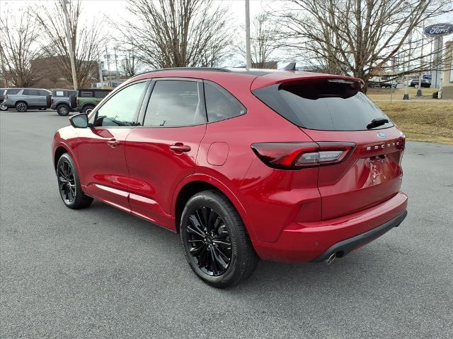 2025 Ford Escape ST-Line Elite