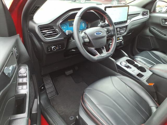 2025 Ford Escape ST-Line Elite