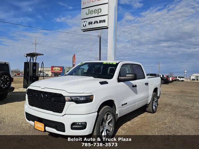 2025 Ram 1500 Tradesman Crew Cab 4x4 5'7" Box