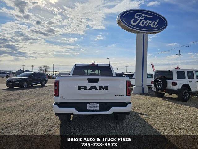 2025 Ram 1500 Tradesman Crew Cab 4x4 5'7" Box