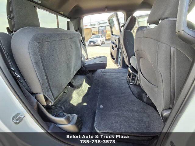 2025 Ram 1500 Tradesman Crew Cab 4x4 5'7" Box